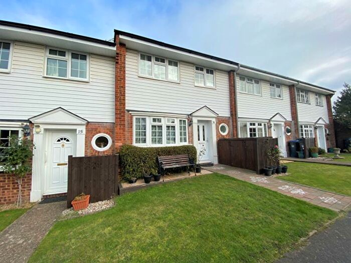 3 Bedroom Terraced House To Rent In Woking, Surrey, GU21