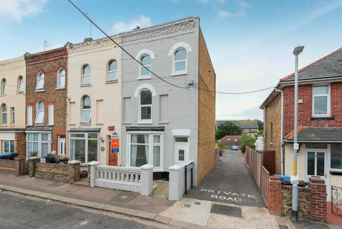 4 Bedroom Terraced House To Rent In Leopold Road, Ramsgate, CT11
