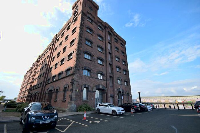2 Bedroom Flat To Rent In Dock Road, Birkenhead, CH41