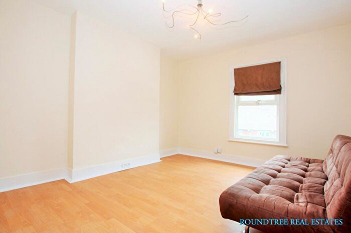 1 Bedroom Flat To Rent In Church Road, Hendon, NW4