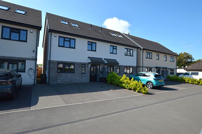 4 Bedroom Semi-Detached House For Sale In Turnpike Road, Lower Weare, Nr.Axbridge, BS26