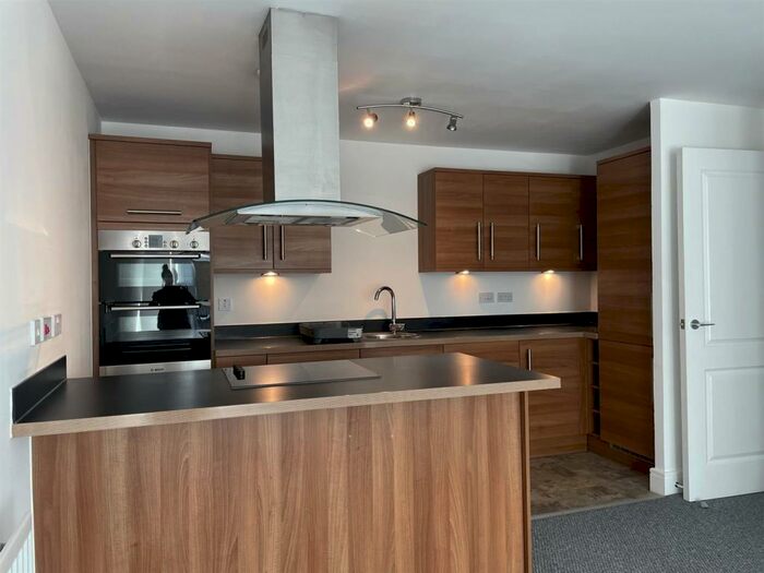1 Bedroom Flat To Rent In Canal Road, Gravesend, Kent, DA12