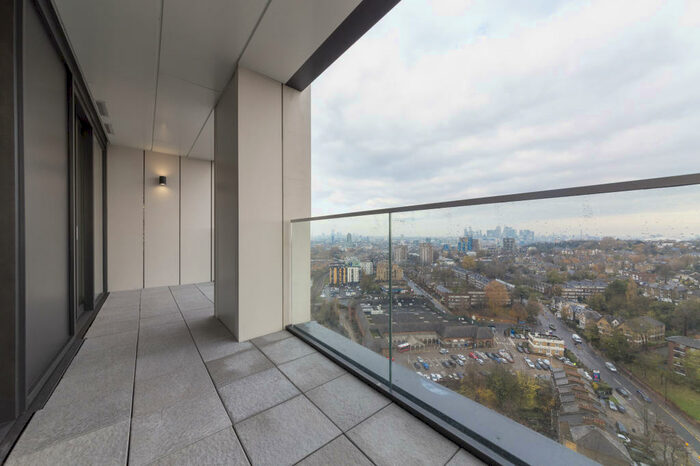 3 Bedroom Apartment To Rent In Brick Kiln One, Station Road, London, SE13