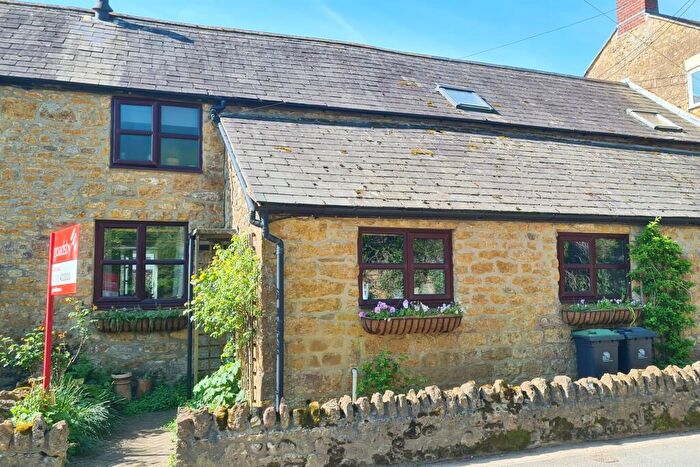 2 Bedroom Terraced House For Sale In Bradpole, DT6