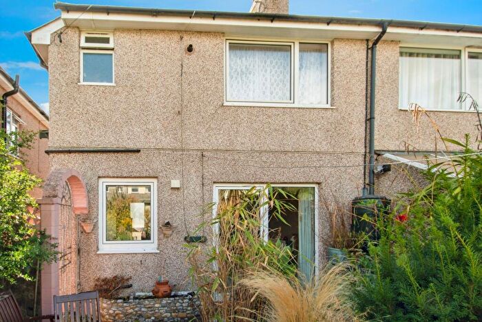 3 Bedroom Semi-Detached House For Sale In Kingsley Avenue, Torpoint, Cornwall, PL11