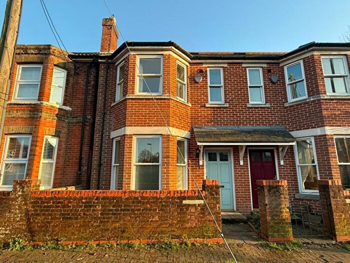 3 Bedroom Semi Detached House To Rent In Station Road, Romsey, SO51