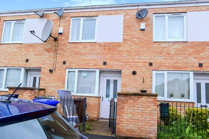 2 Bedroom Terraced House To Rent In Beckhampton Close, Manchester, M13