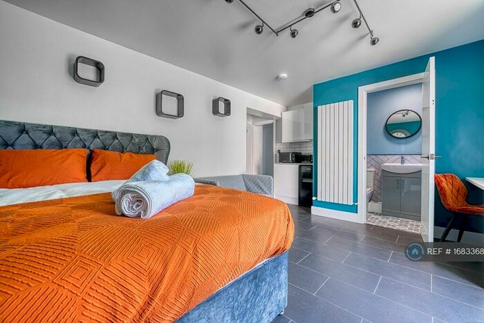 Studio To Rent In Boswell Drive, Coventry, CV2