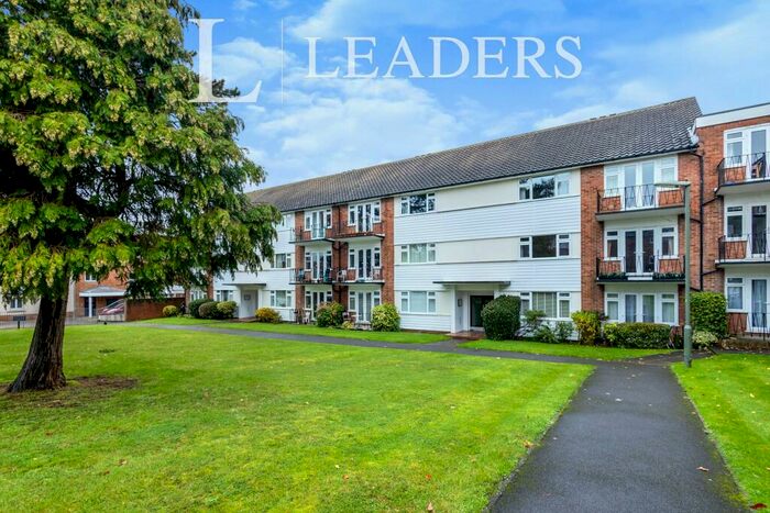 2 Bedroom Flat To Rent In Lindfield Gardens, GU1