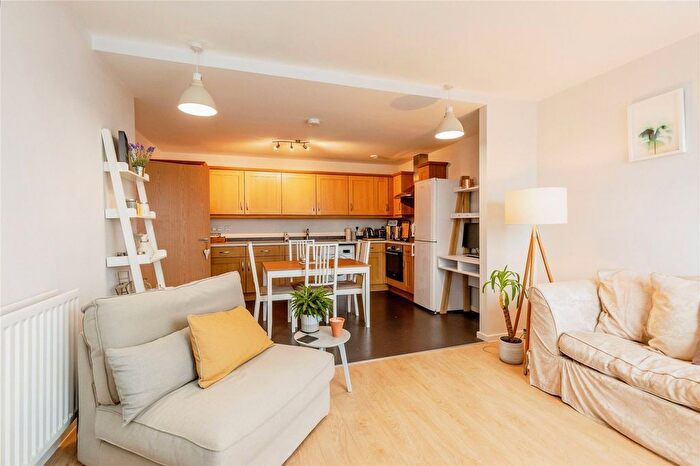 1 Bedroom Flat For Sale In Lime Kiln Road, Bristol, BS1