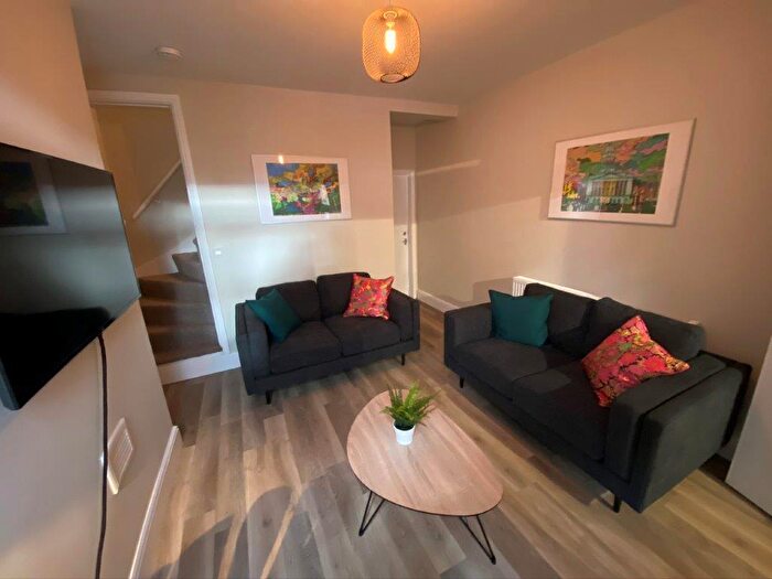 4 Bedroom Terraced House To Rent In City Road, Beeston, NG9