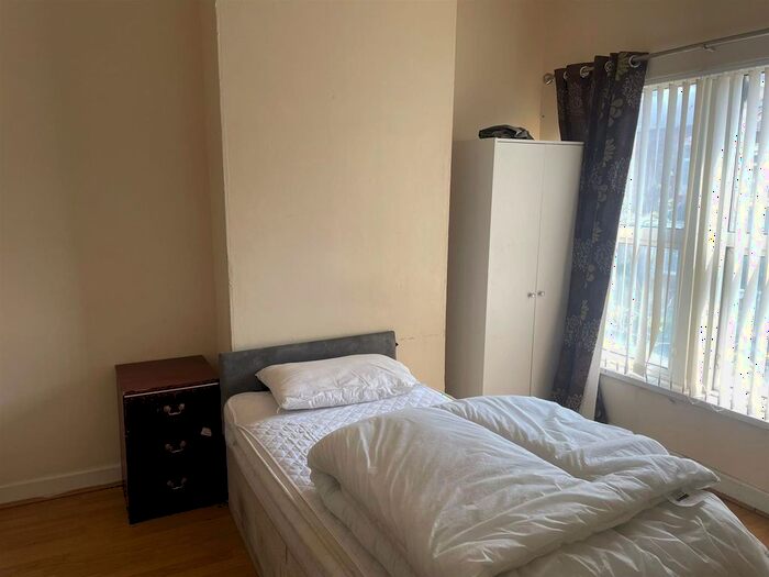 4 Bedroom Terraced House To Rent In Kentish Road, Handsworth, Birmingham, B21