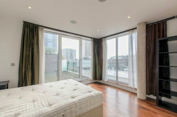 2 Bedroom Flat To Rent In Graham Street, Islington, London, N1