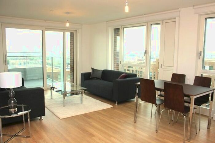 3 Bedroom Flat To Rent In Marner Point, St Andrews, Bow, E3