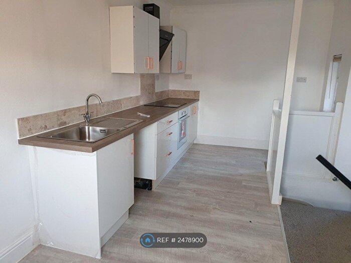 2 Bedroom Flat To Rent In Swadlincote Road, Woodville, Swadlincote, DE11