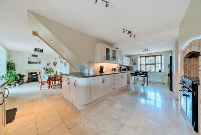 5 Bedroom Detached House For Sale In Langtree, EX38