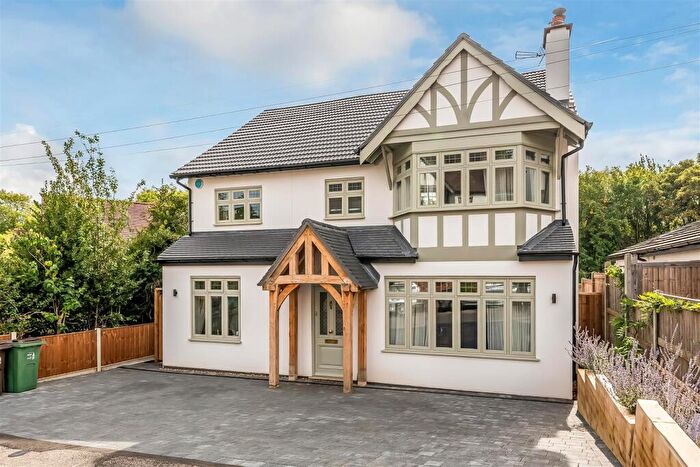 4 Bedroom Detached House For Sale In Oakhurst Rise, Carshalton Beeches, SM5