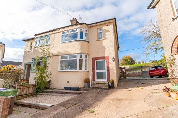 3 Bedroom Semi-detached House For Sale In Twmpath Gardens, Pontypool, NP4