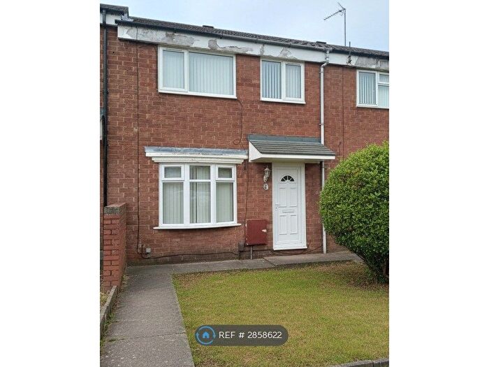 3 Bedroom Terraced House To Rent In Holmefields Road, Middlesbrough, TS6