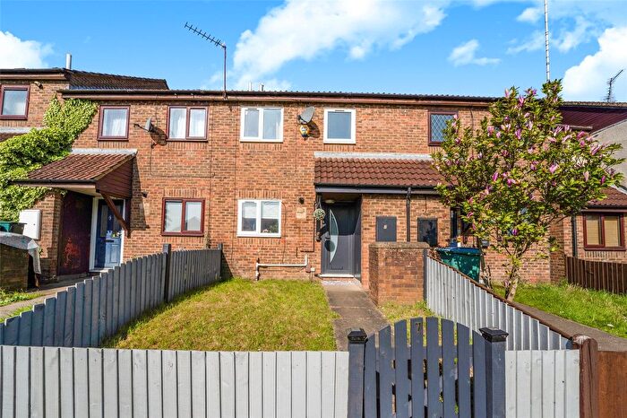 5 Bedroom Terraced House For Sale In Raphael Drive, Watford, Hertfordshire, WD24