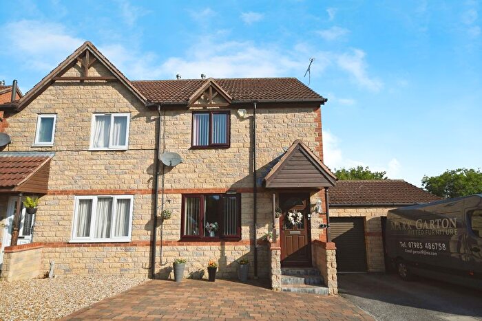 3 Bedroom Semi-Detached House For Sale In West Croft Drive, Inkersall, Chesterfield, Derbyshire, S43