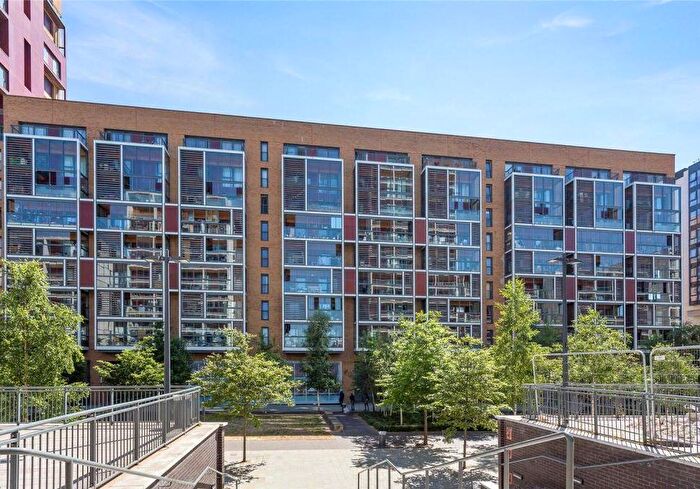 2 Bedroom Flat For Sale In Flat Raddon Tower, Dalston Square, Dalston, London, E8