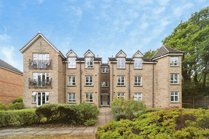 2 Bedroom Flat For Sale In Chandlers Wharf, Rodley, Leeds, LS13