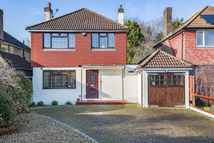 3 Bedroom Detached House For Sale In Mottingham Lane, London, SE12