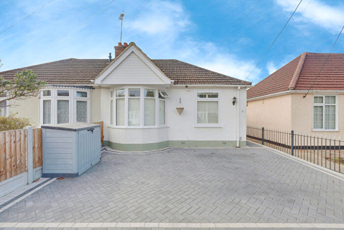 2 Bedroom Semi-Detached Bungalow For Sale In Southfield Drive, Benfleet, SS7