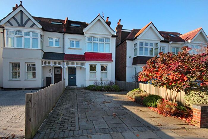 5 Bedroom Semi Detached House For Sale In Woodfield Road, W5