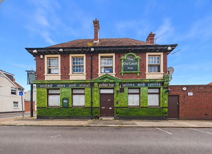 2 Bedroom Flat To Rent In Old Canal Inn, Shirley Avenue, PO4