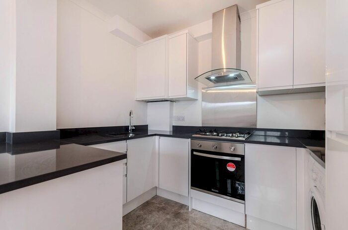 1 Bedroom Flat To Rent In Oakfield Road, Croydon, CR0