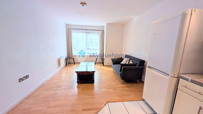 2 Bedroom Flat To Rent In Welford Road, Knighton Fields, Leicester, LE2