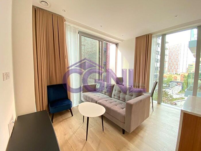 Studio To Rent In Neroli House, Piazza Walk, Tower Hamlets, London, E1