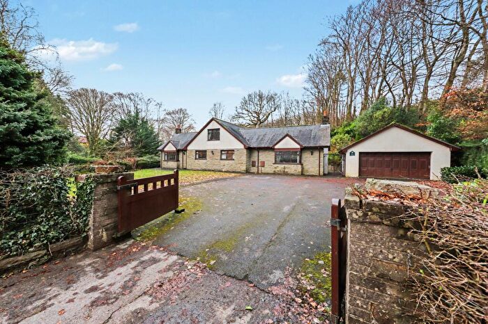 5 Bedroom Detached Bungalow For Sale In Cwmynysminton Road, Llwydcoed, Aberdare, CF44