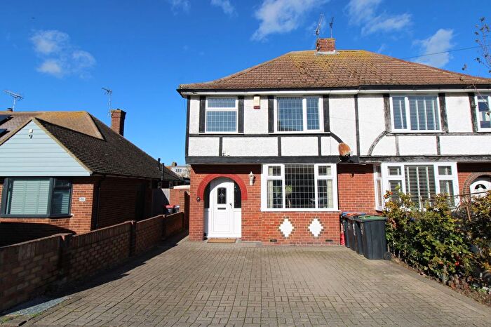 3 Bedroom Semi Detached House For Sale In St. James Park Road, Margate, CT9