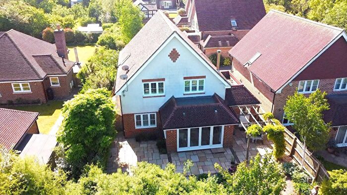 4 Bedroom Property For Sale In Kelmscott Place, Ashtead, KT21