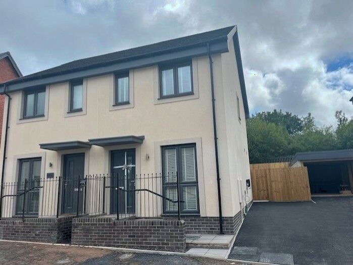 2 Bedroom Semi-detached House To Rent In Waun Fawr, Cwmrhydyceirw, SA6