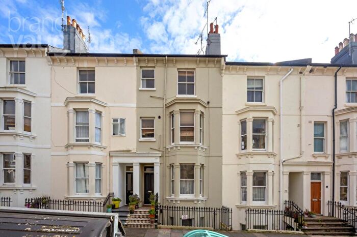 1 Bedroom Flat For Sale In Lansdowne Street, Hove, East Sussex, BN3