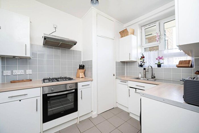1 Bedroom Flat To Rent In Elderfield Road, Clapton, London, E5