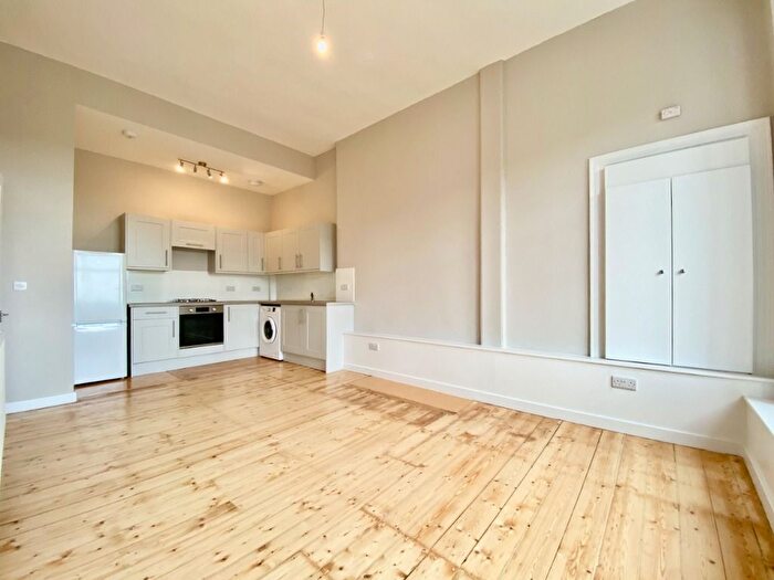 2 Bedroom Flat To Rent In Hamilton Place, Stockbridge, Edinburgh, EH3