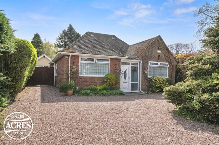 4 Bedroom Detached Bungalow For Sale In Russell Bank Road, Four Oaks, Sutton Coldfield, B74