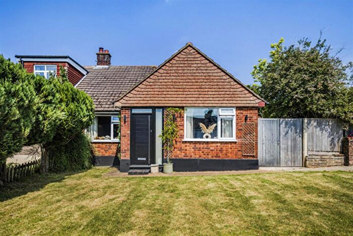 2 Bedroom Semi-Detached Bungalow For Sale In Worlds End Lane, Green Street Green, Orpington, BR6