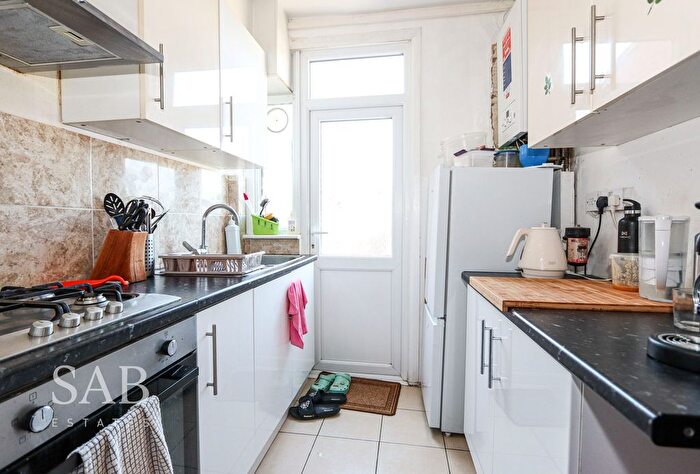 3 Bedroom Terraced House To Rent In Garrick Road, Greenford, UB6