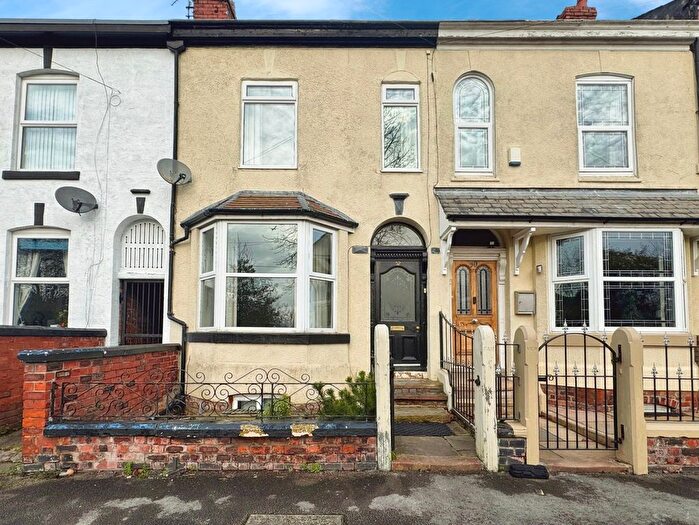 2 Bedroom Terraced House To Rent In Love Lane, Heaton Norris, Stockport, SK4