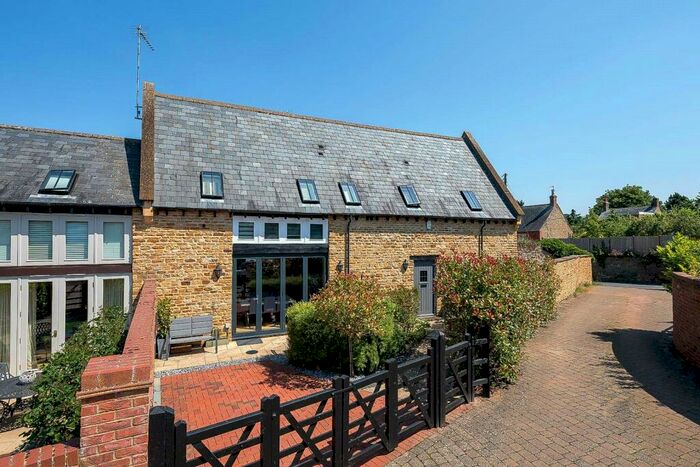 3 Bedroom Barn For Sale In Ivy Farm, Sywell Road, Holcot, Northamptonshire, NN6