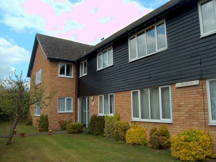 1 Bedroom Apartment To Rent In Wratten Road West, Hitchin, SG5