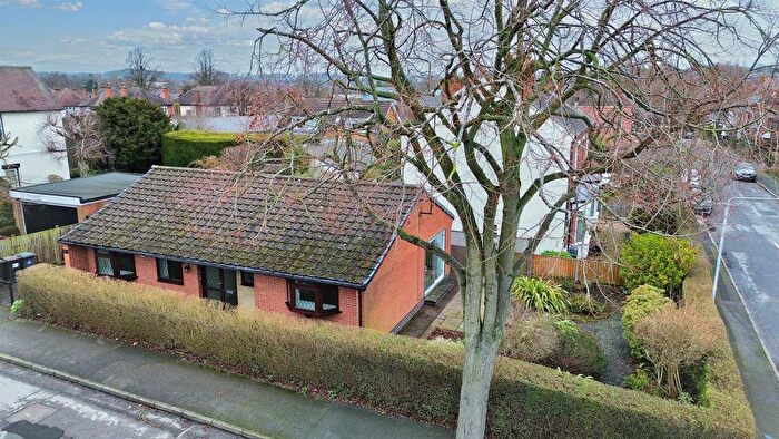 3 Bedroom Detached Bungalow For Sale In Marlborough Road, Woodthorpe, Nottingham, NG5