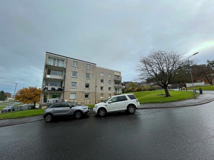 2 Bedroom Flat To Rent In Owen Avenue, Glasgow, G75