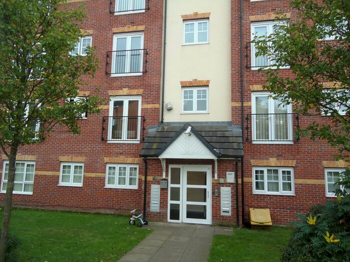 2 Bedroom Flat To Rent In Larch Gardens, Manchester, M8